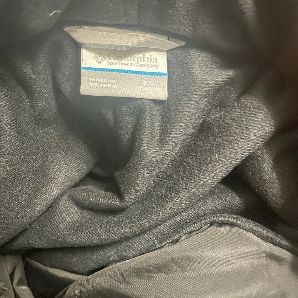 Woman’s Columbia Black Pants With Omni-Tech - Picture 6 of 8